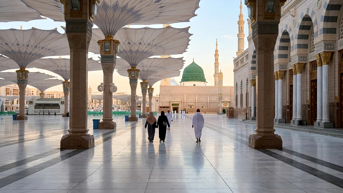 Manchester Premium 4 Star 7 Nights Umrah Package from UK